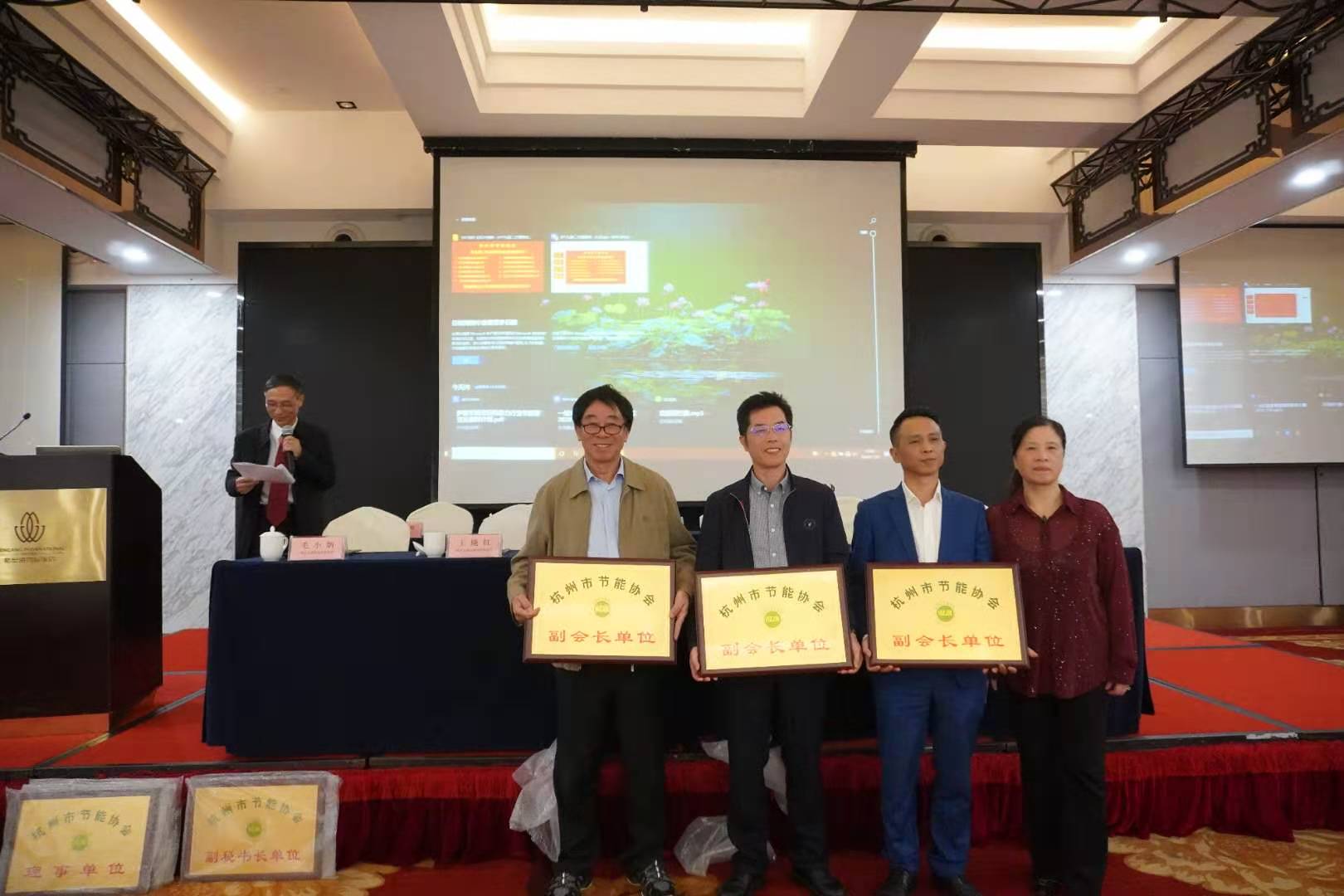 1605073986950381.jpg 000.jpg